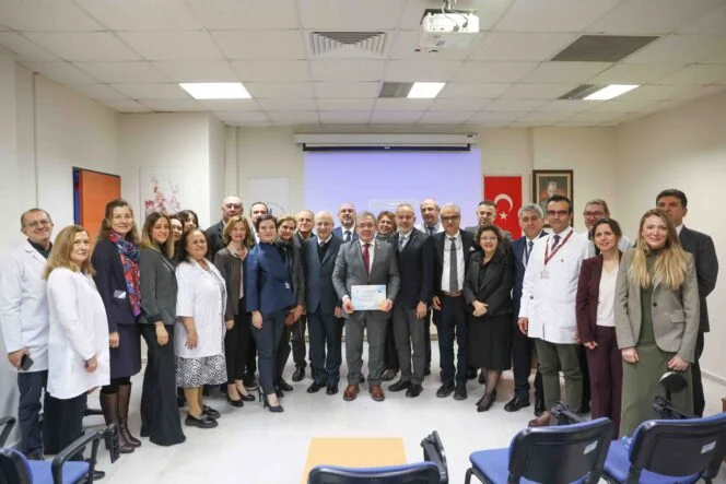 DEÜ'de kanserle mücadelede yenilikçi yaklaşımlar masaya yatırıldı (4)