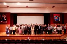 DEÜ KONFERANSLARI'NDA _AKADEMİK DERGİLER, AÇIK ERİŞİM VE YAPAY ZEKÂ_ KONUŞULDU (2)